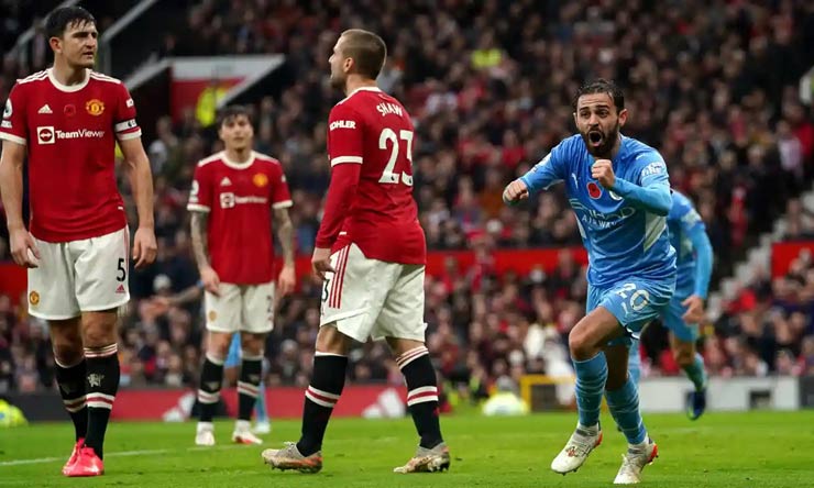 MU thua đau Man City 0-2 ở lượt đi giải Ngoại hạng Anh mùa này vì một pha đá phản lưới nhà của Eric Bailly và tình huống ghi bàn ở góc hẹp khó tin của Bernardo Silva