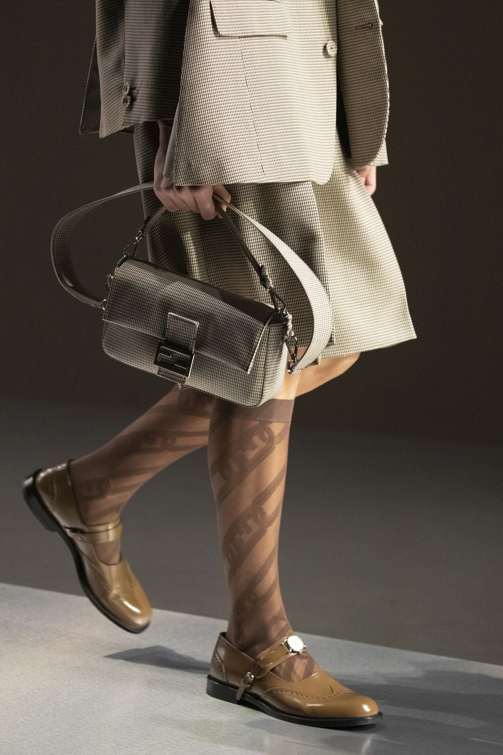 Fendi gợi về “Những năm tháng tuổi mới lớn” show thời trang nam Thu/Đông 2022 - 4