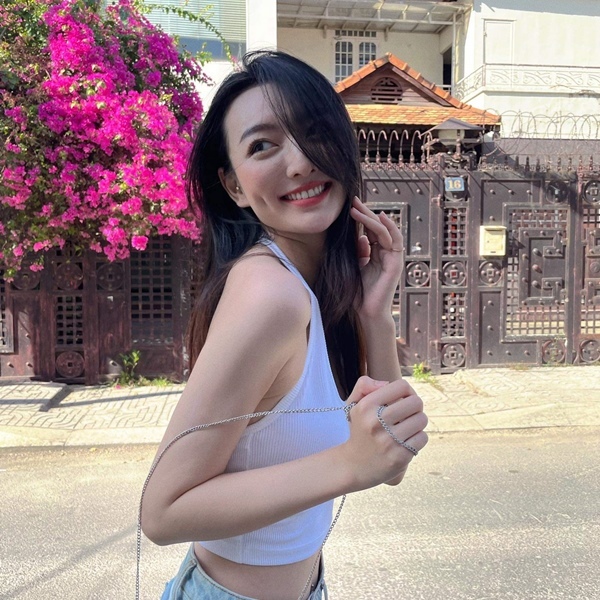 Hybrid girl attracts attention at Miss Universe Vietnam 2022 for her star-like beauty - 8
