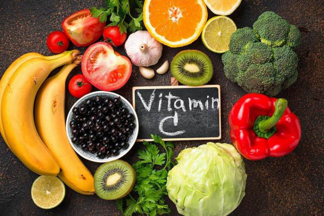 7 dấu hiệu cảnh báo cơ thể bạn thiếu Vitamin C trầm trọng, bổ sung ngay những thực phẩm này! - 2