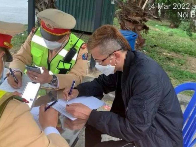 Tin tức trong ngày - Bị phát hiện dương tính với ma tuý, tài xế nói "do dùng thuốc trị Covid-19"