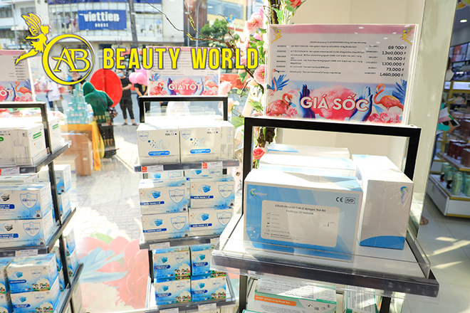 Khai trương AB Beauty World Trần Phú: Đông đảo khách hàng chọn mỹ phẩm chính hãng làm quà tặng dịp 8/3 - 3