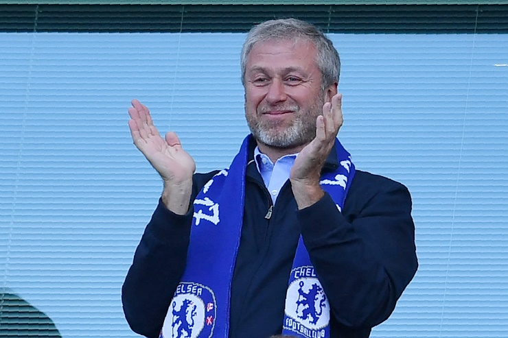 Hơn 300 nhà đầu tư muốn mua lại Chelsea của Abramovich