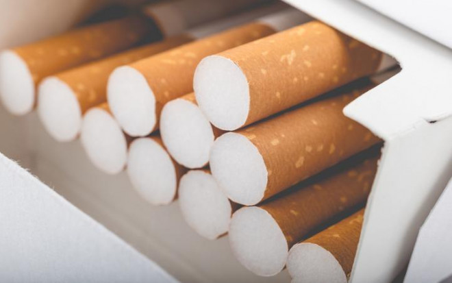 Hút thuốc làm tăng mức độ nghiêm trọng của các bệnh đường hô hấp trong đó có COVID-19