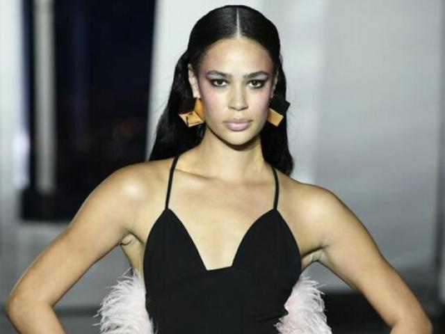 Làm đẹp - 5 xu hướng trang điểm độc đáo cho sàn catwalk mùa Thu/Đông 2022