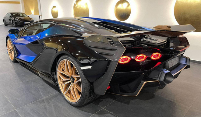 Siêu xe Lamborghini Sian triệu đô chào bán khách hàng Việt - 6