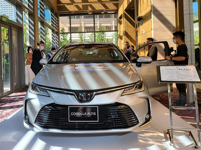 Toyota Corolla Altis 2022 lộ thêm ảnh thực tế trước giờ G - 1
