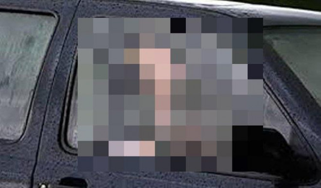 Vợ giận tím mặt khi phát hiện chồng đang "ân ái" với người phụ nữ khác trên ô tô. Ảnh minh họa