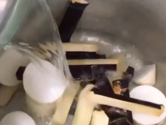 Ẩm thực - Nước mía và củ cải đem nấu với nhau theo cách sau, cực tốt cho sức khỏe mùa dịch bệnh