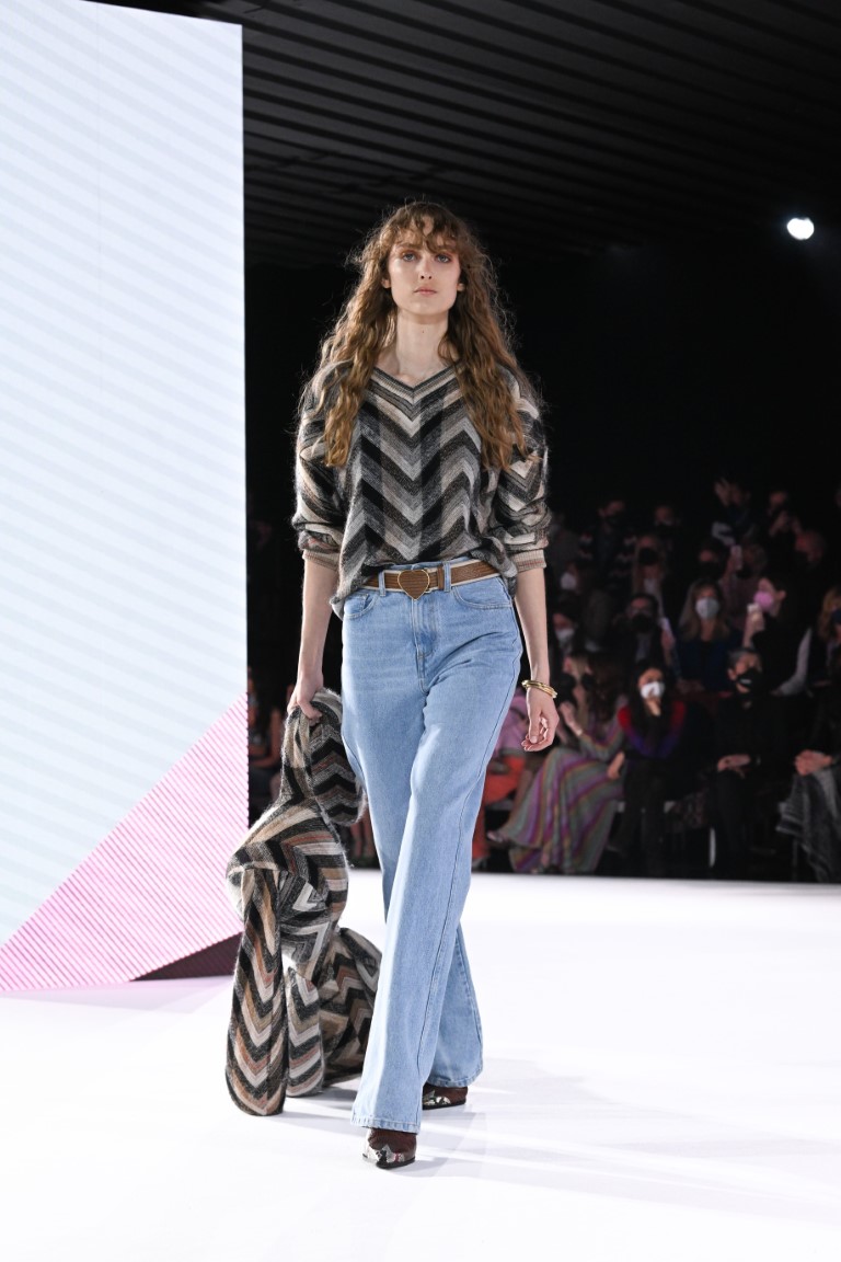 9 xu hướng trang điểm ấn tượng của mùa Thu Đông 2022 - 3