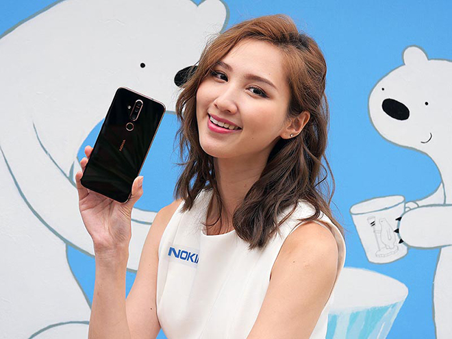 Nokia chính thức từ bỏ phân khúc smartphone cao cấp.