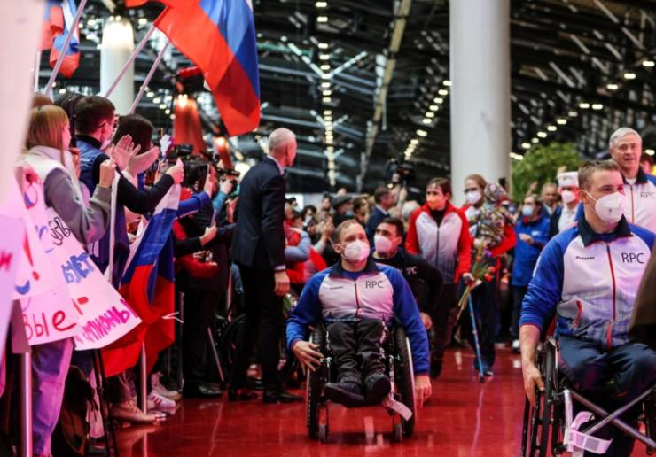 VĐV Nga được chào đón khi trở về và họ sẽ được tham dự một giải đấu tương tự Paralympic ngay tại Sochi