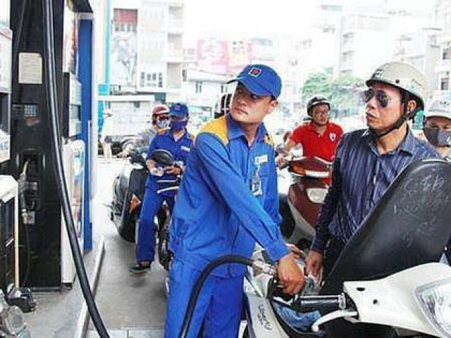 Tin tức trong ngày - Uỷ ban Thường vụ Quốc hội chất vấn vấn đề xăng dầu, "thổi giá đất"