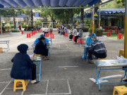 Tin tức trong ngày - TP HCM: Xét nghiệm nhanh Covid-19 người trên 65 tuổi, có bệnh nền