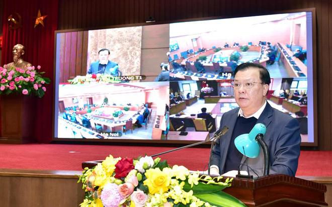 Bí thư Thành ủy Hà Nội Đinh Tiến Dũng phát biểu chỉ đạo tại cuộc họp