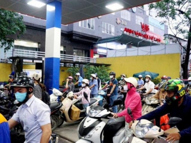 Giá dầu hướng tới mốc 200 USD/thùng, xăng Việt Nam lên bao nhiêu?