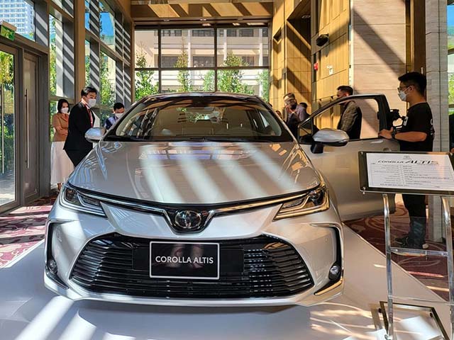 Toyota Corolla Altis 2022 lộ thêm ảnh thực tế trước giờ G