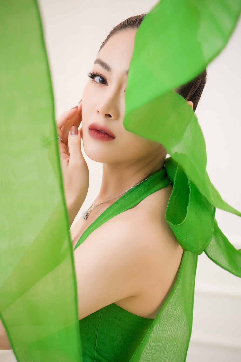 Hoa hậu Tuyết Nga vốn xuất thân từ ca sĩ.