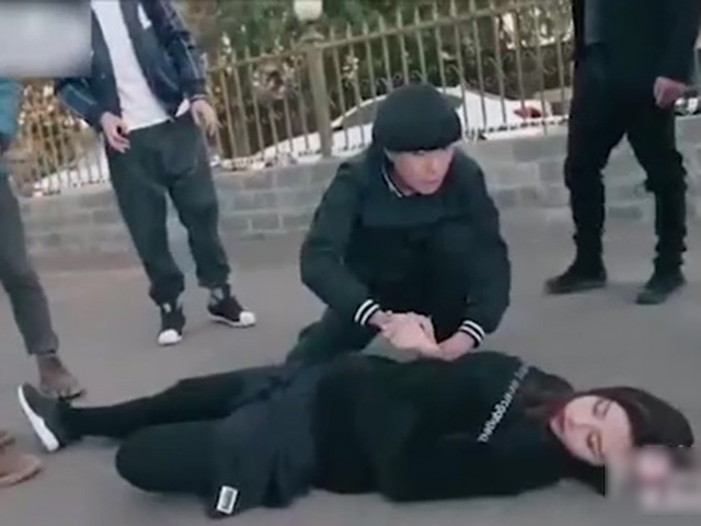 Cười 24H - Chàng trai tốt bụng cứu người giữa đường và sự thật giật mình