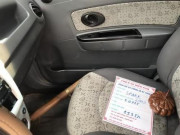 Pháp luật - Người đàn ông đi xe đạp bình thản hút thuốc lào rồi trộm ôtô bỏ chạy