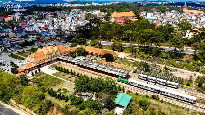 Join blogger Vinh Bear to discover the most beautiful train station in Indochina - 4