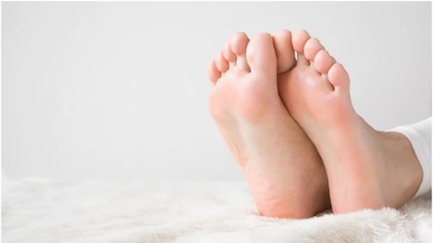 Những cách chữa lành gót chân dễ thực hiện nhất - 3