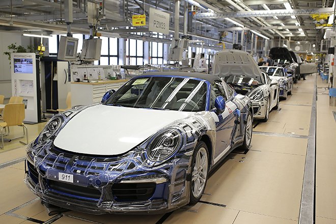 Porsche tạm ngừng sản xuất các dòng xe trong thời gian tới vì lý do gì? - 3