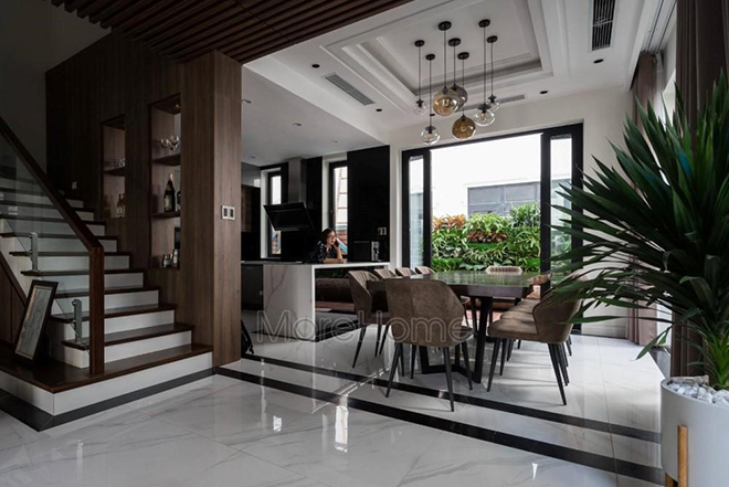 Hình ảnh sau khi xưởng gỗ Morehome bàn giao tủ bếp gỗ An Cường, đá ốp bếp, bộ bàn ghế ăn,...