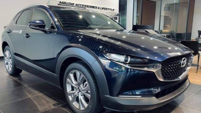 Giá xe Mazda CX-30 tháng 3/2022: Lăn bánh từ 918 triệu đồng - 1