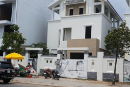 Pháp luật - Clip: "Thợ hồ" nổ súng phá trường gà tại khu biệt thự ở Tiền Giang