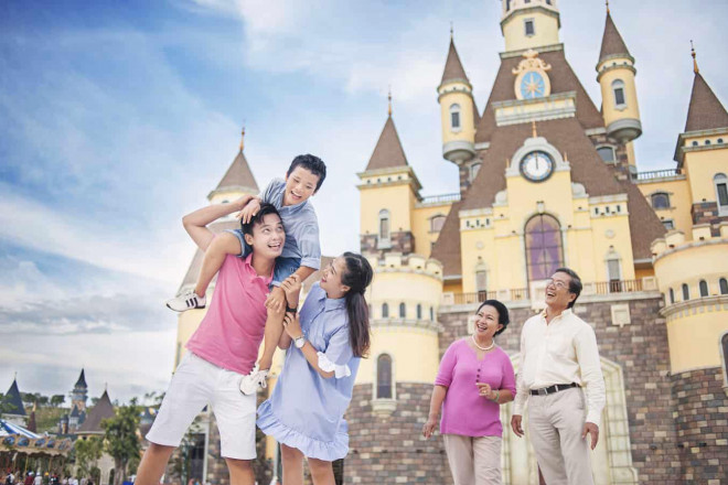 Top 10 tips for perfect family travel