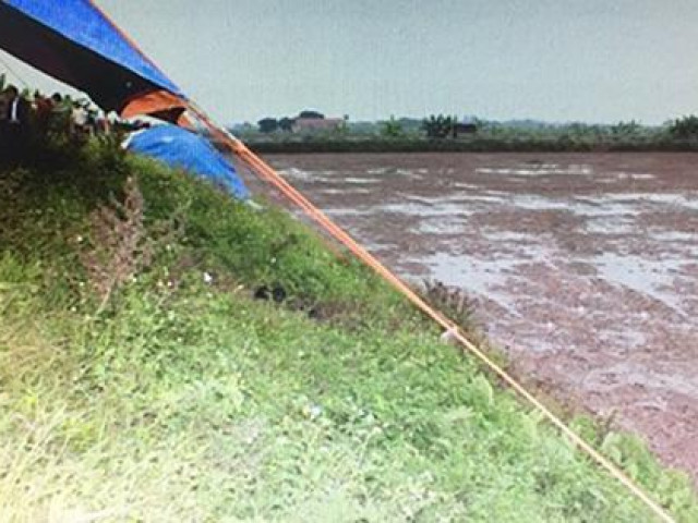 Pháp luật - Cái chết thương tâm của nữ chủ quán cắt tóc: Đám cháy ven đê