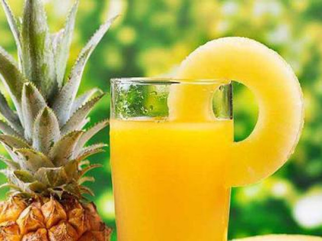 Those who absolutely should not drink pineapple juice because... 