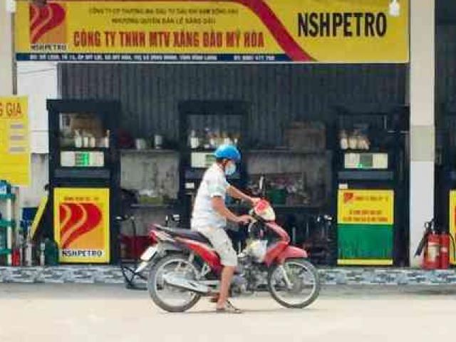 Tin tức trong ngày - Tin tức 24h qua: Một cây xăng bị phạt gần 120 triệu đồng vì bán xăng kém chất lượng