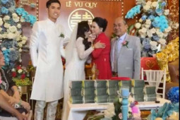 Kinh doanh - Gia thế "khủng" của cô dâu đeo ngập vàng, nhận hồi môn 10 tỷ và siêu xe trong ngày cưới