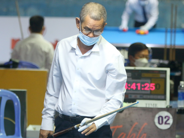 Thể thao - Huyền thoại Lý Thế Vinh 59 tuổi "gây sốt" giải bi-a khắc nghiệt nhất VN