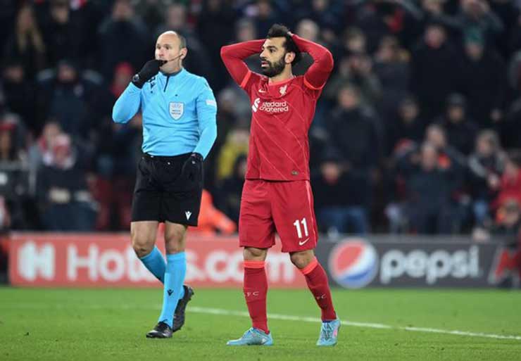 Salah đang hưởng lương kém 14 cầu thủ khác tại Premier League dù có phong độ rất cao mùa này