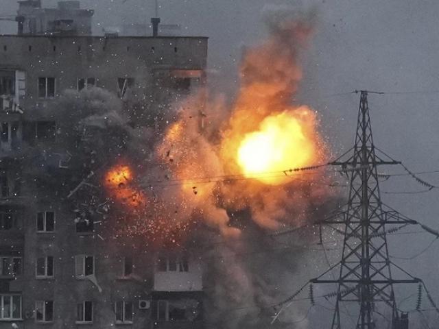 Diễn biến chiến sự ở Ukraine: Giao tranh dữ dội quanh Kiev