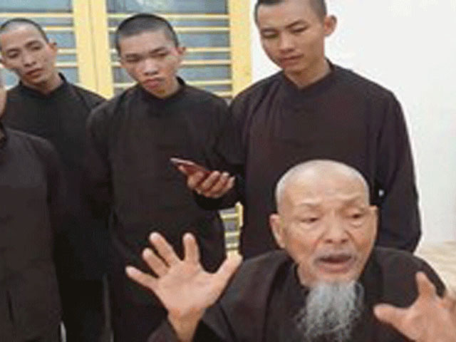 Ông Lê Tùng Vân và những người tại "Tịnh thất Bồng Lai".