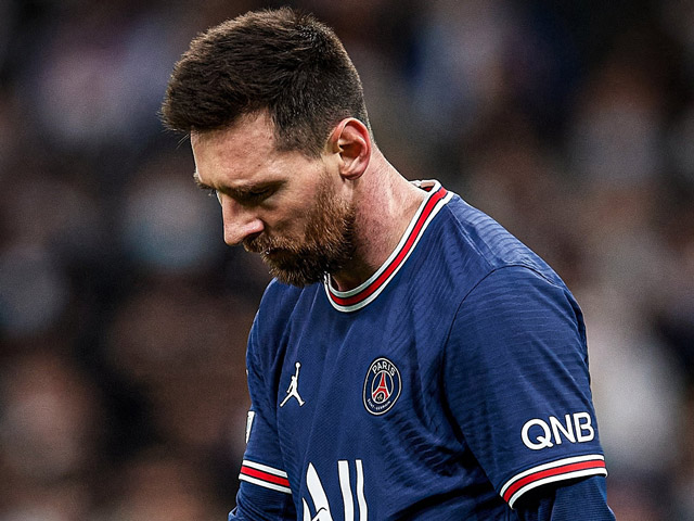Bóng đá - Messi quá "đen" ở PSG: Cột dọc từ chối siêu phẩm, bị CĐV nhà la ó