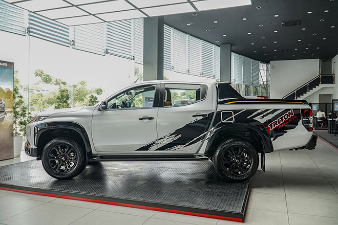 Mitsubishi Triton car price rolling March 2022, valuable prize - 5