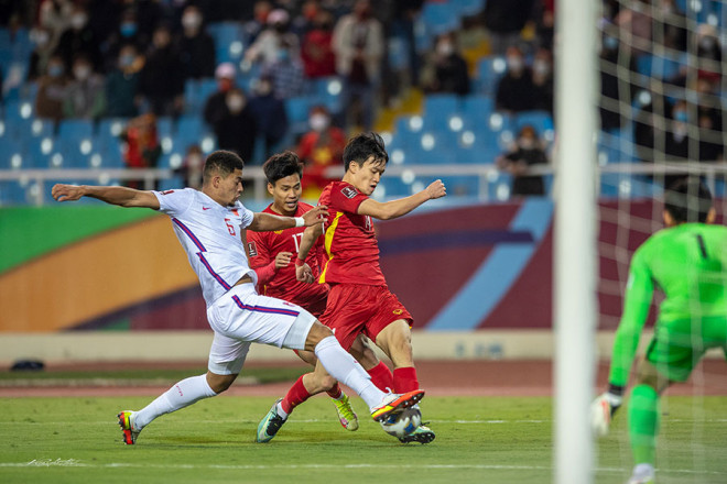 Sau chiến thắng 3-1 trước Trung Quốc, ông Park khát khao cùng các học trò lấy thêm 3 điểm trước Oman. Ảnh: HẢI THỊNH
