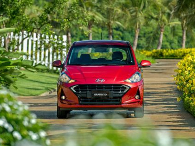 Thị trường - Tiêu dùng - Tiêu thụ ô tô tiếp tục giảm sâu