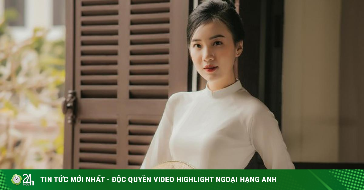 Female student of Hanoi Medical University gracefully in ao dai – Young people