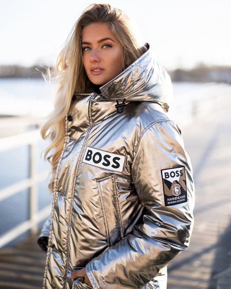 Mỹ nhân người Đức sở hữu đôi mắt "biết nói"