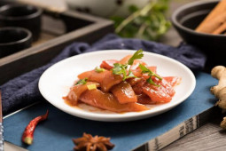 Ẩm thực - Phụ nữ ăn da heo chống lão hóa, bác sĩ gợi ý 5 thực phẩm cực tốt này