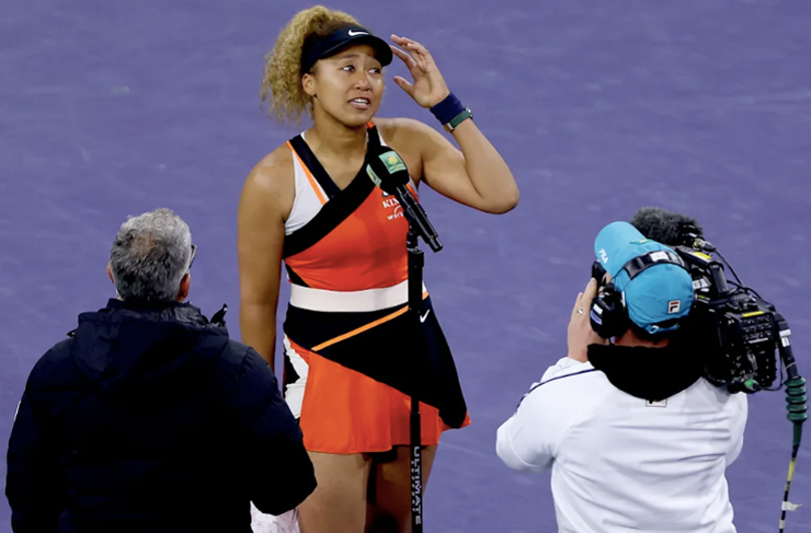 Cựu số 1 đơn nữ Naomi Osaka đang chơi thì bị 1 khán giả hét to "đồ khốn", cô nàng người Nhật Bản đã không thể thi đấu với trạng thái tâm lý tốt nhất nên để thua Veronika Kudermetova 0-6, 4-6. Qua đó, cô&nbsp;dừng bước ở vòng 2. Sau trận cô đã khóc khi nói về câu nói kinh khủng của khán giả.