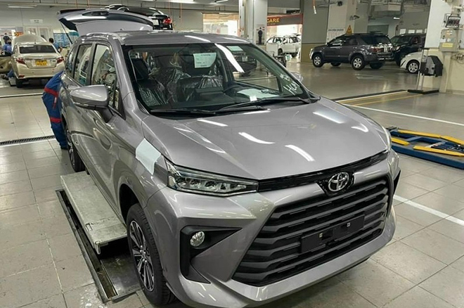 Ảnh thực tế Toyota Avanza Premio 2022 tại đại lý, MPV mới trong tầm giá 500 triệu - 1