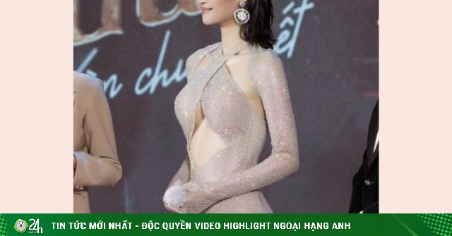 The original runner-up from Quang Nam wore a nude skirt in front of thousands of people, showing off the body of a “goddess” – Fashion
