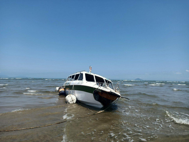 Tuyến thủy Cửa Đại - Cù Lao Chàm dừng đột ngột, người dân và du khách không kịp trở tay - 7